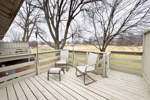 Tiny photo for 4653 High Point Drive #28, Rockford, IL 61114 (MLS # 12589326)