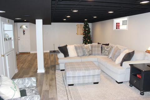 Tiny photo for 2952 W 97th Place, Evergreen Park, IL 60805 (MLS # 12495082)