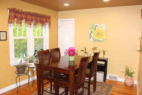 Tiny photo for 2952 W 97th Place, Evergreen Park, IL 60805 (MLS # 12495082)