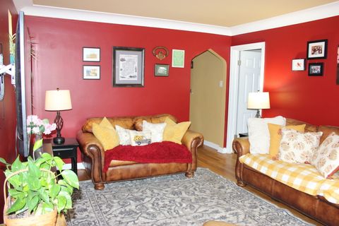 Tiny photo for 2952 W 97th Place, Evergreen Park, IL 60805 (MLS # 12495082)