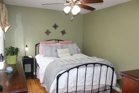 Tiny photo for 2952 W 97th Place, Evergreen Park, IL 60805 (MLS # 12495082)