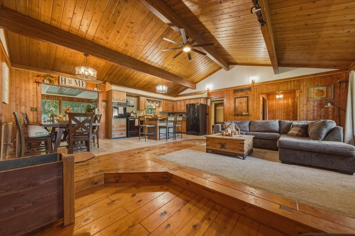 1113 River Oaks Drive