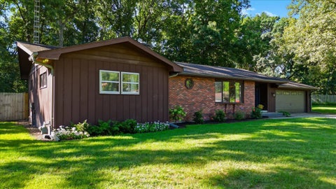 Tiny photo for 1113 River Oaks Drive, Dixon, IL 61021 (MLS # 12764359)