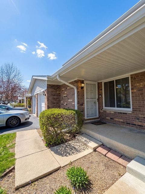 Tiny photo for 2000 N Hancock Drive N, Palatine, IL 60074 (MLS # 12615388)