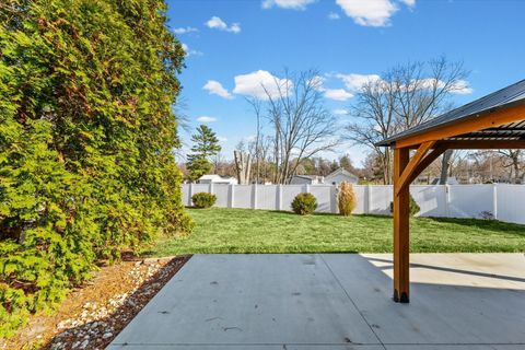 Tiny photo for 512 Norton Drive, Oakland, IL 61943 (MLS # 12526378)