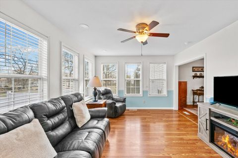 Tiny photo for 512 Norton Drive, Oakland, IL 61943 (MLS # 12526378)