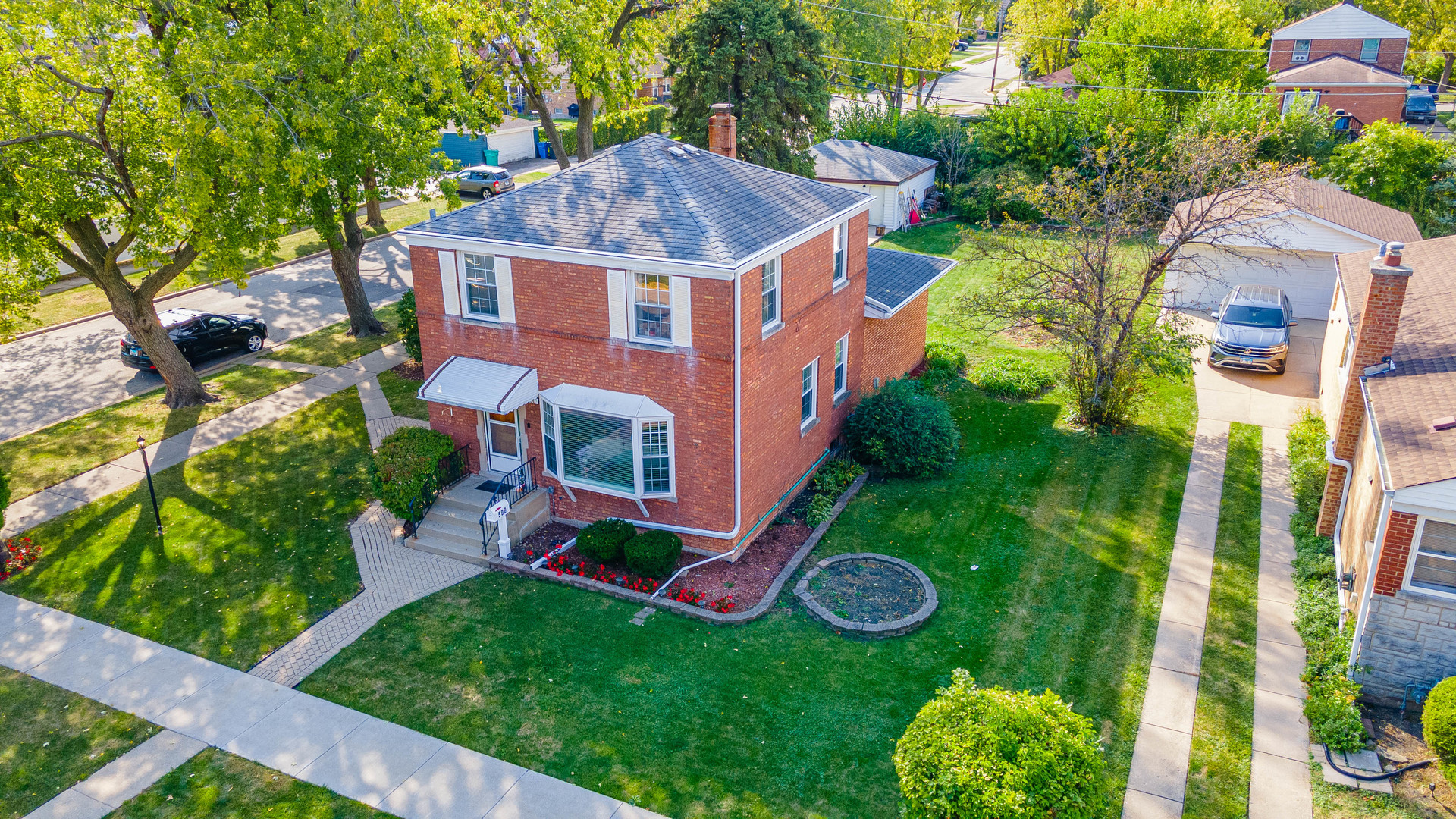 500 N IRVING Avenue