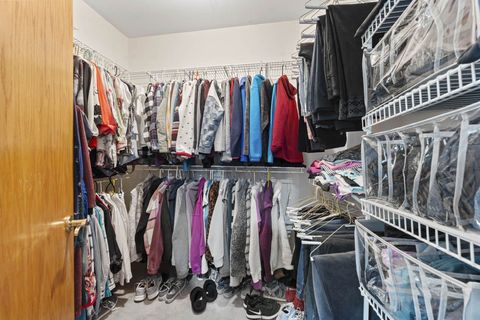 Tiny photo for 1030 Arbor Court, Mount Prospect, IL 60056 (MLS # 12585467)