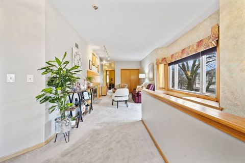 Tiny photo for 1030 Arbor Court, Mount Prospect, IL 60056 (MLS # 12585467)