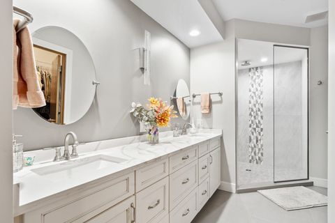 Tiny photo for 1030 Arbor Court, Mount Prospect, IL 60056 (MLS # 12585467)