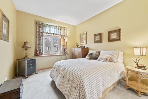 Tiny photo for 1030 Arbor Court, Mount Prospect, IL 60056 (MLS # 12585467)