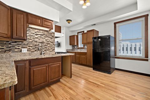 Tiny photo for 6101 S Kimbark Avenue #3, Chicago, IL 60637 (MLS # 12475858)