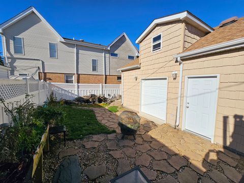 Tiny photo for 6372 N Sayre Avenue, Chicago, IL 60631 (MLS # 12530563)