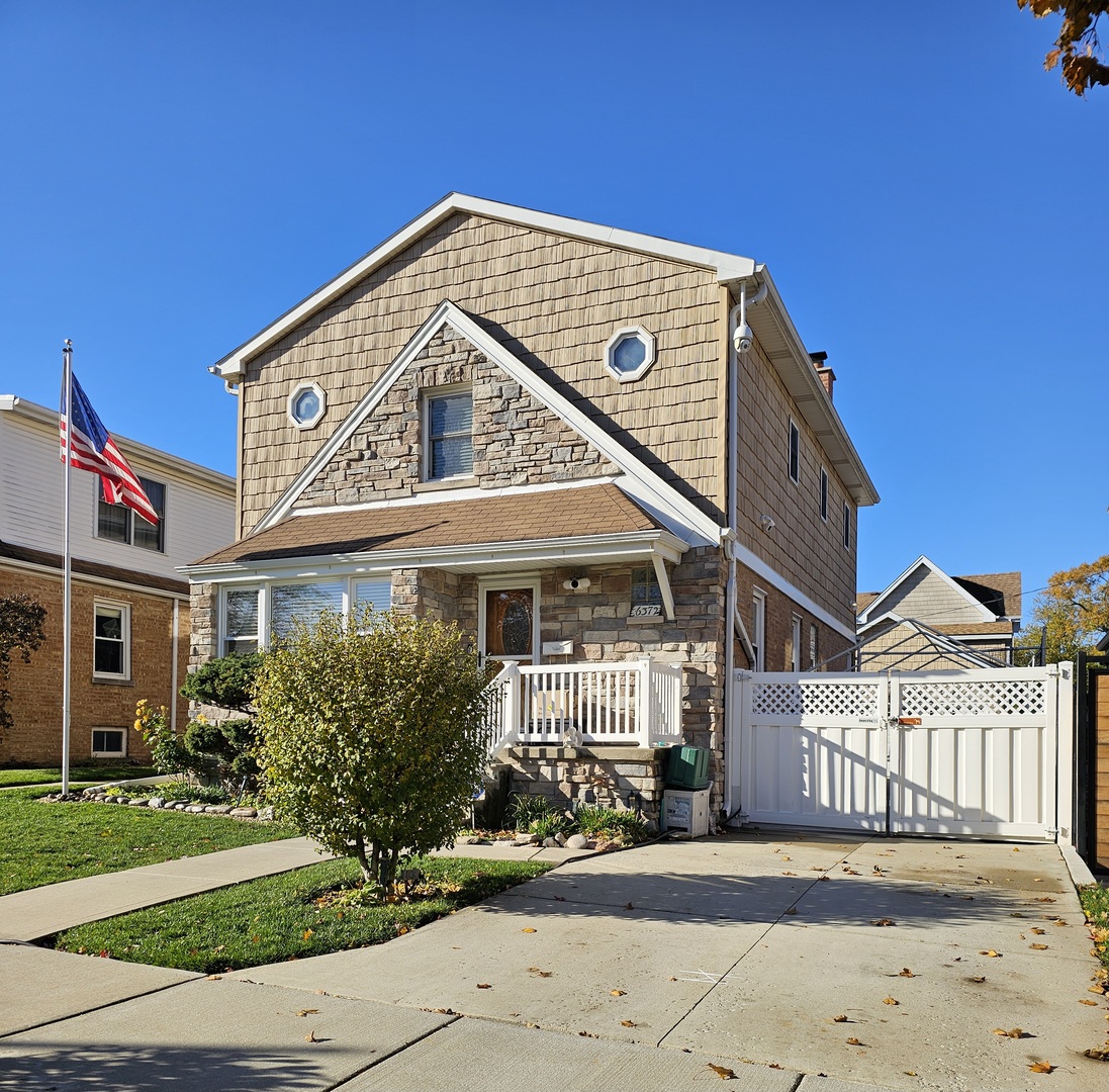 6372 N Sayre Avenue, Chicago, IL, 60631 3 6372 N Sayre Avenue
