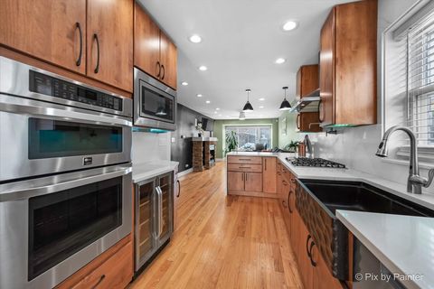 Tiny photo for 6372 N Sayre Avenue, Chicago, IL 60631 (MLS # 12530563)