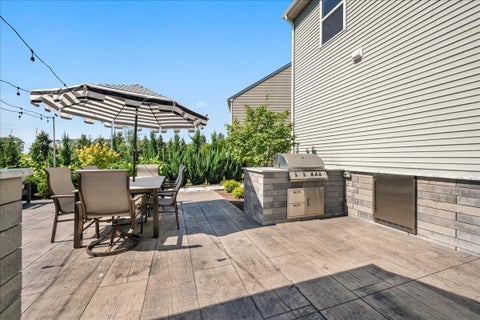 Tiny photo for 672 Glenwood Drive, South Elgin, IL 60177 (MLS # 12759046)