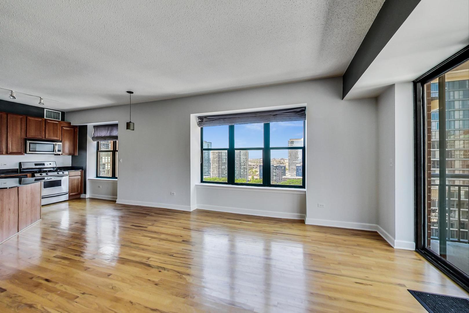 41 E 8th Street 1807