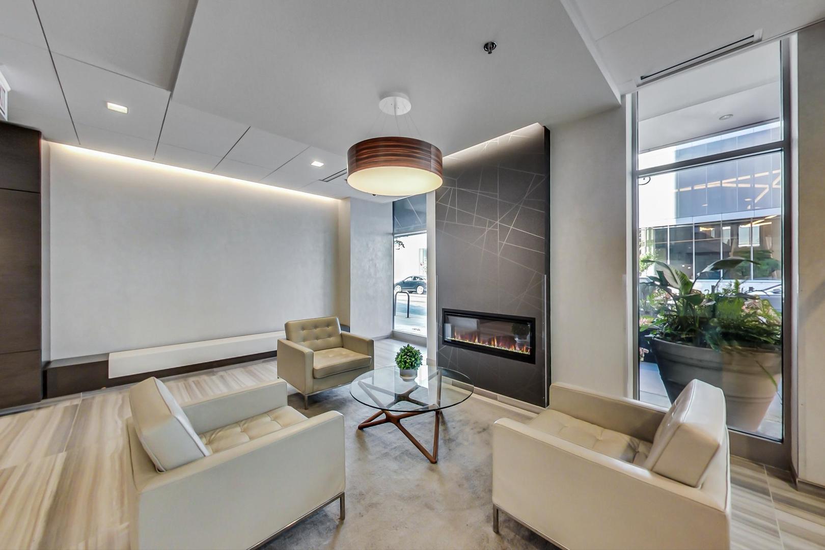 41 E 8th Street 1807