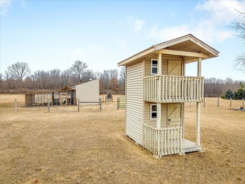 Tiny photo for 754 E Equestrian Pointe Drive, Oregon, IL 61061 (MLS # 12572629)