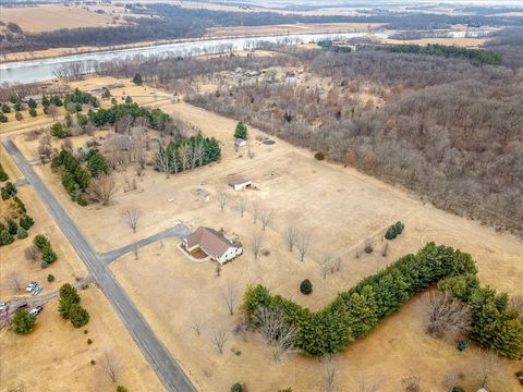 Tiny photo for 754 E Equestrian Pointe Drive, Oregon, IL 61061 (MLS # 12572629)