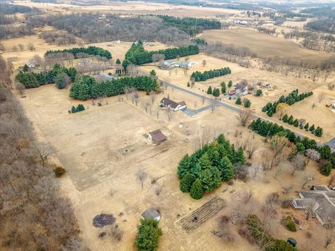 Tiny photo for 754 E Equestrian Pointe Drive, Oregon, IL 61061 (MLS # 12572629)