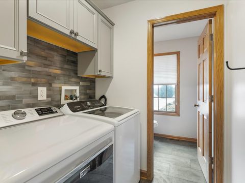 Tiny photo for 754 E Equestrian Pointe Drive, Oregon, IL 61061 (MLS # 12572629)