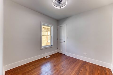 Tiny photo for 2508 Kenilworth Avenue, Berwyn, IL 60402 (MLS # 12504022)