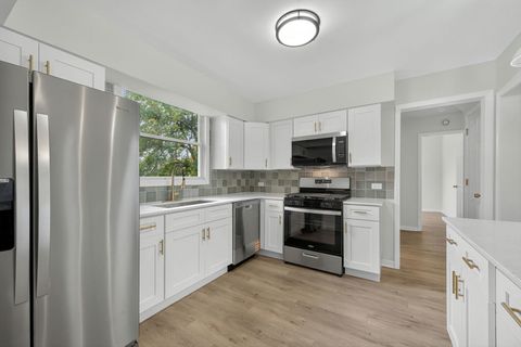 Tiny photo for 15823 S Saint Louis Avenue, Markham, IL 60428 (MLS # 12514039)