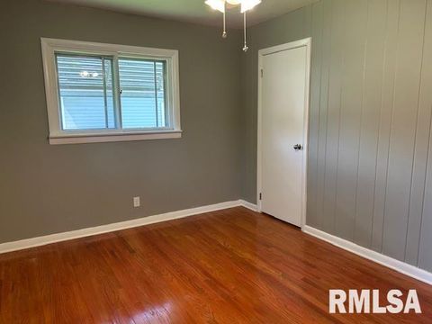 Tiny photo for 518 BARDEN Street, Morrison, IL 61270 (MLS # QC4266928)