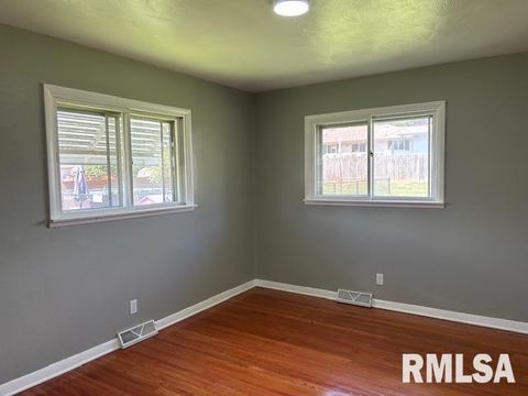 Tiny photo for 518 BARDEN Street, Morrison, IL 61270 (MLS # QC4266928)