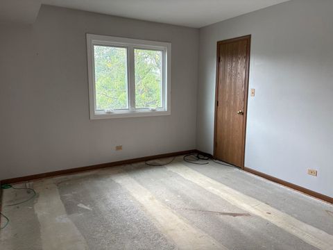 Tiny photo for 6818 Joliet Road #9, Indian Head Park, IL 60525 (MLS # 12474832)