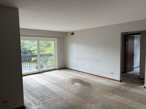 Tiny photo for 6818 Joliet Road #9, Indian Head Park, IL 60525 (MLS # 12474832)