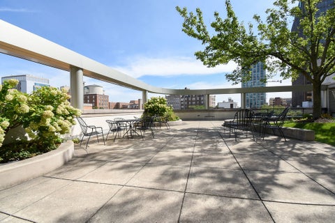 Tiny photo for 807 DAVIS Street #1610, Evanston, IL 60201 (MLS # 12722893)