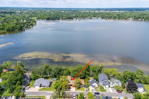 Tiny photo for 10 E Lake Shore Drive, Round Lake Park, IL 60073 (MLS # 12668595)