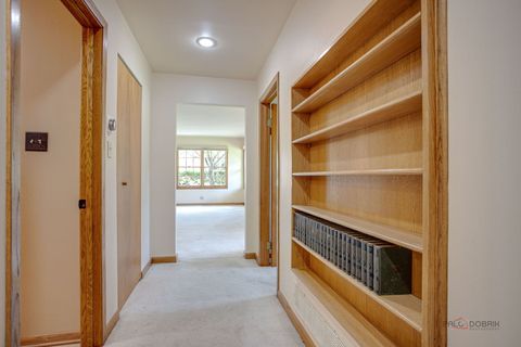 Tiny photo for 10 E Lake Shore Drive, Round Lake Park, IL 60073 (MLS # 12668595)