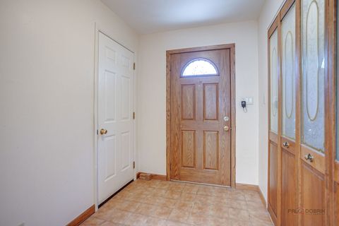 Tiny photo for 10 E Lake Shore Drive, Round Lake Park, IL 60073 (MLS # 12668595)