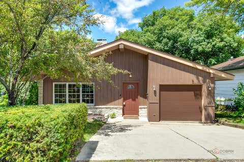 Photo of 10 E Lake Shore Drive, Round Lake Park, IL 60073 (MLS # 12668595)