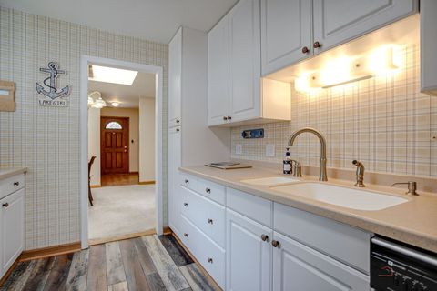 Tiny photo for 10 E Lake Shore Drive, Round Lake Park, IL 60073 (MLS # 12668595)