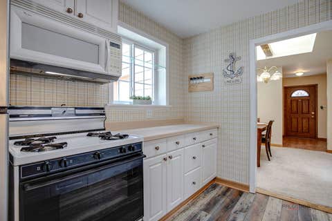 Tiny photo for 10 E Lake Shore Drive, Round Lake Park, IL 60073 (MLS # 12668595)