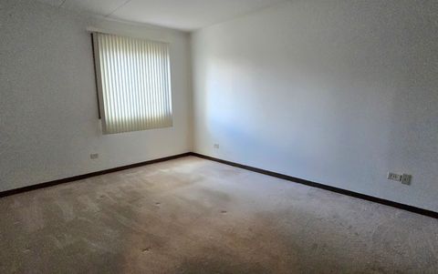 Tiny photo for 13520 Lawler Avenue #39, Crestwood, IL 60418 (MLS # 12610493)