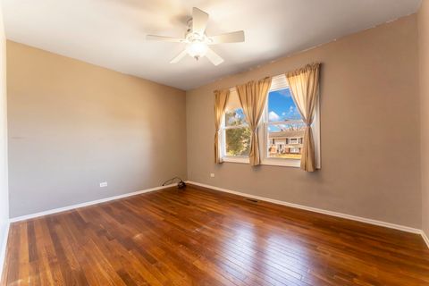 Tiny photo for 2S055 Glen Avenue, Lombard, IL 60148 (MLS # 12577330)