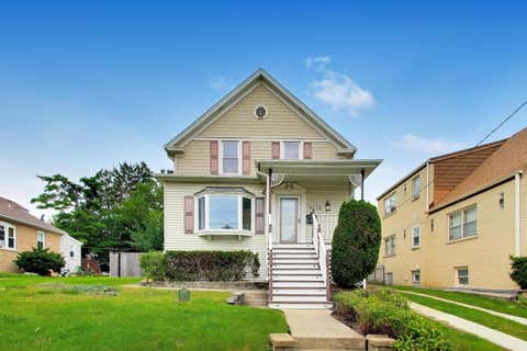 Photo of 6272 N Niagara Avenue, Chicago, IL 60631 (MLS # 12733297)
