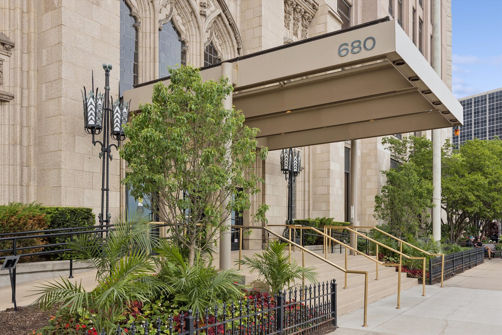 680 N Lake Shore Drive 221