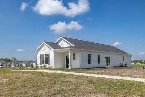 Tiny photo for 12 Redbud Row, Ottawa, IL 61350 (MLS # 12627823)