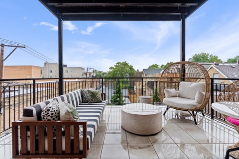 Tiny photo for 1938 W Augusta Boulevard #304, Chicago, IL 60622 (MLS # 12673807)
