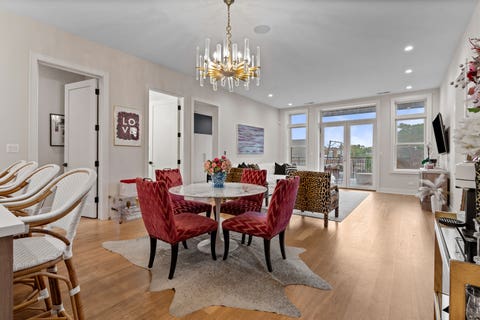 Tiny photo for 1938 W Augusta Boulevard #304, Chicago, IL 60622 (MLS # 12673807)