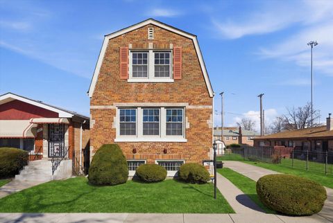 Photo of 40 W 81st Street, Chicago, IL 60620 (MLS # 12582598)