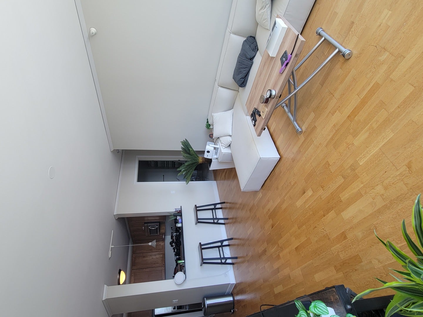 225 N Columbus Drive 7007