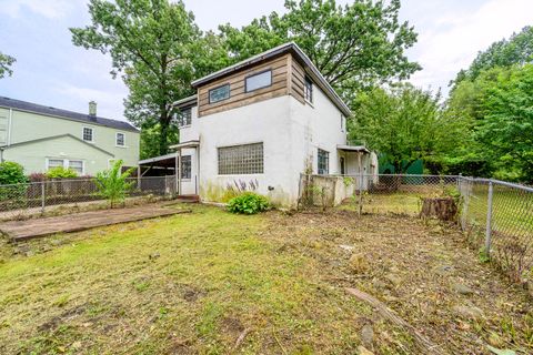 Tiny photo for 1100 Gardner Street, Joliet, IL 60433 (MLS # 12458279)