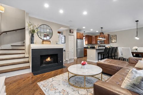 Tiny photo for 1012 S Loomis Street #D, Chicago, IL 60607 (MLS # 12633247)